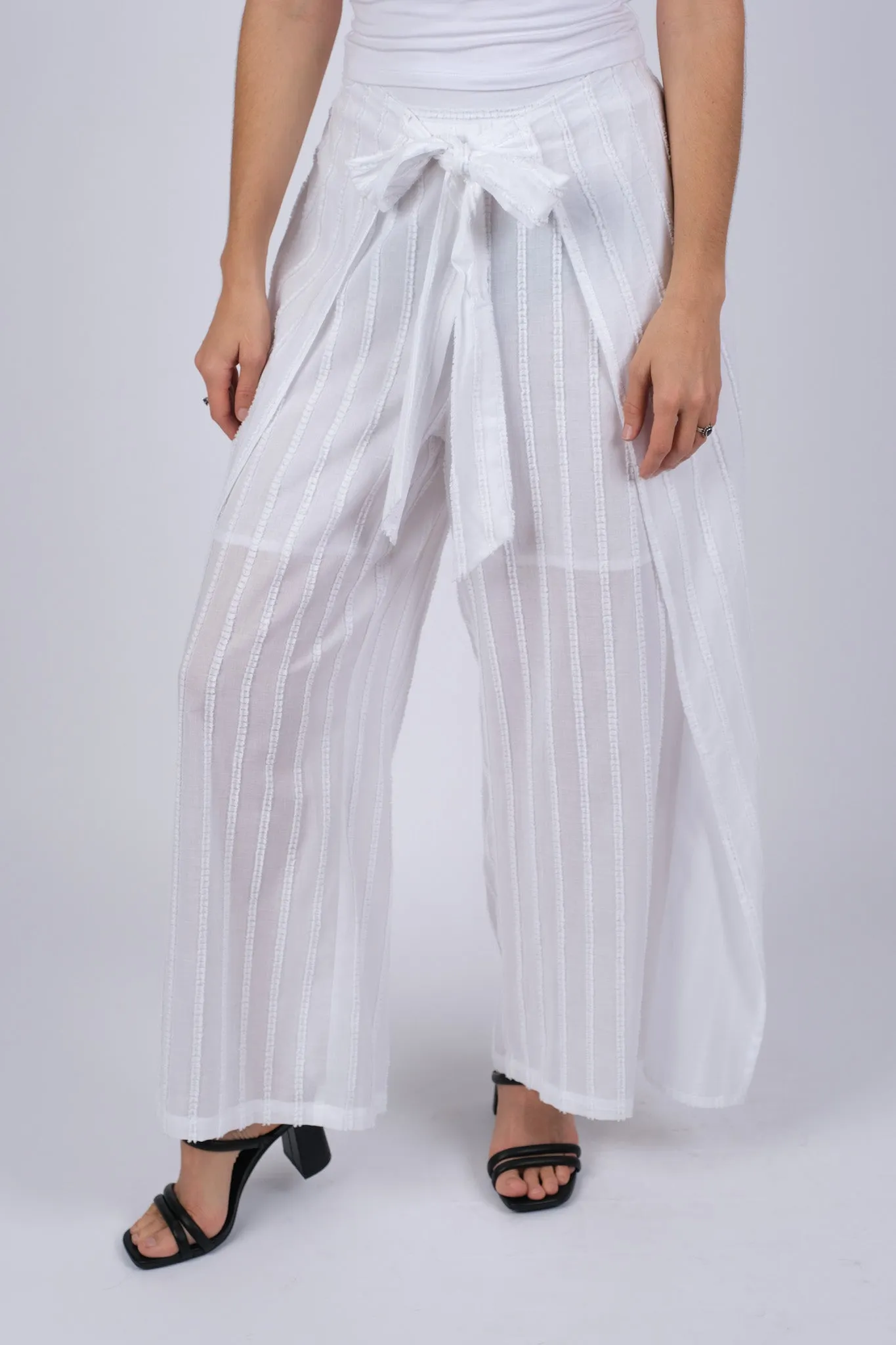 225042 White Chic Summer Pants
