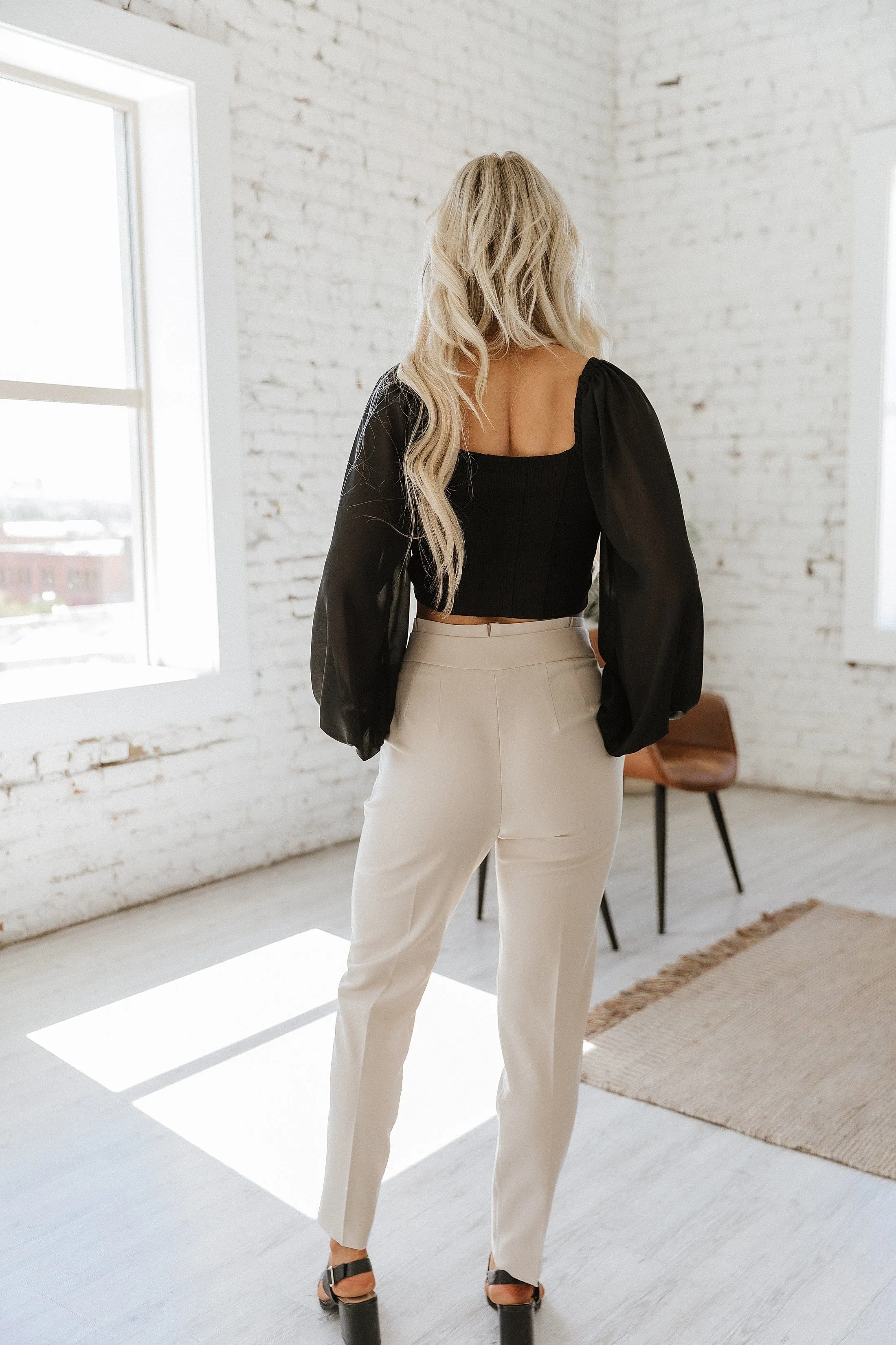Amber Balloon Sleeve Top