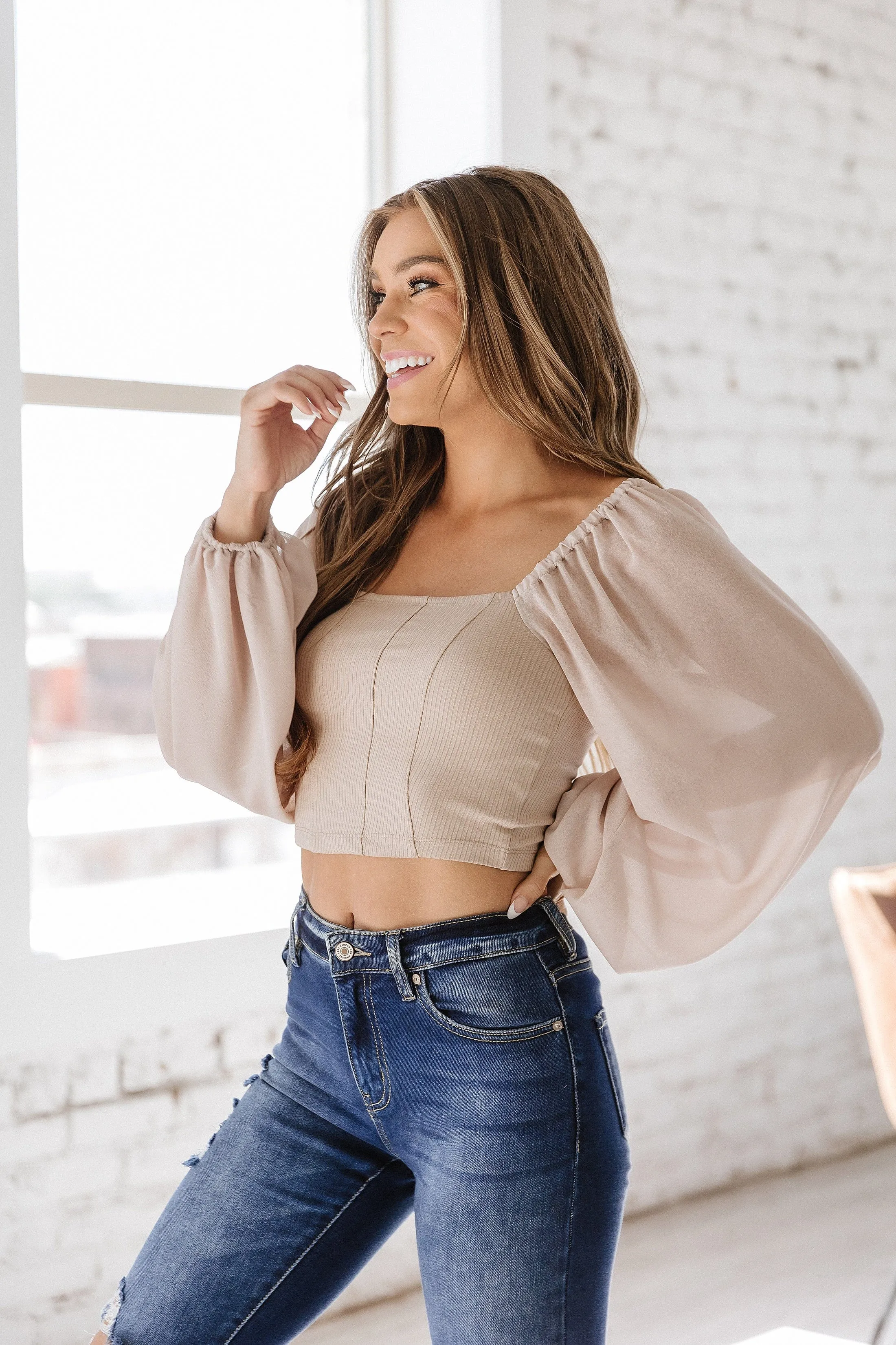 Amber Balloon Sleeve Top