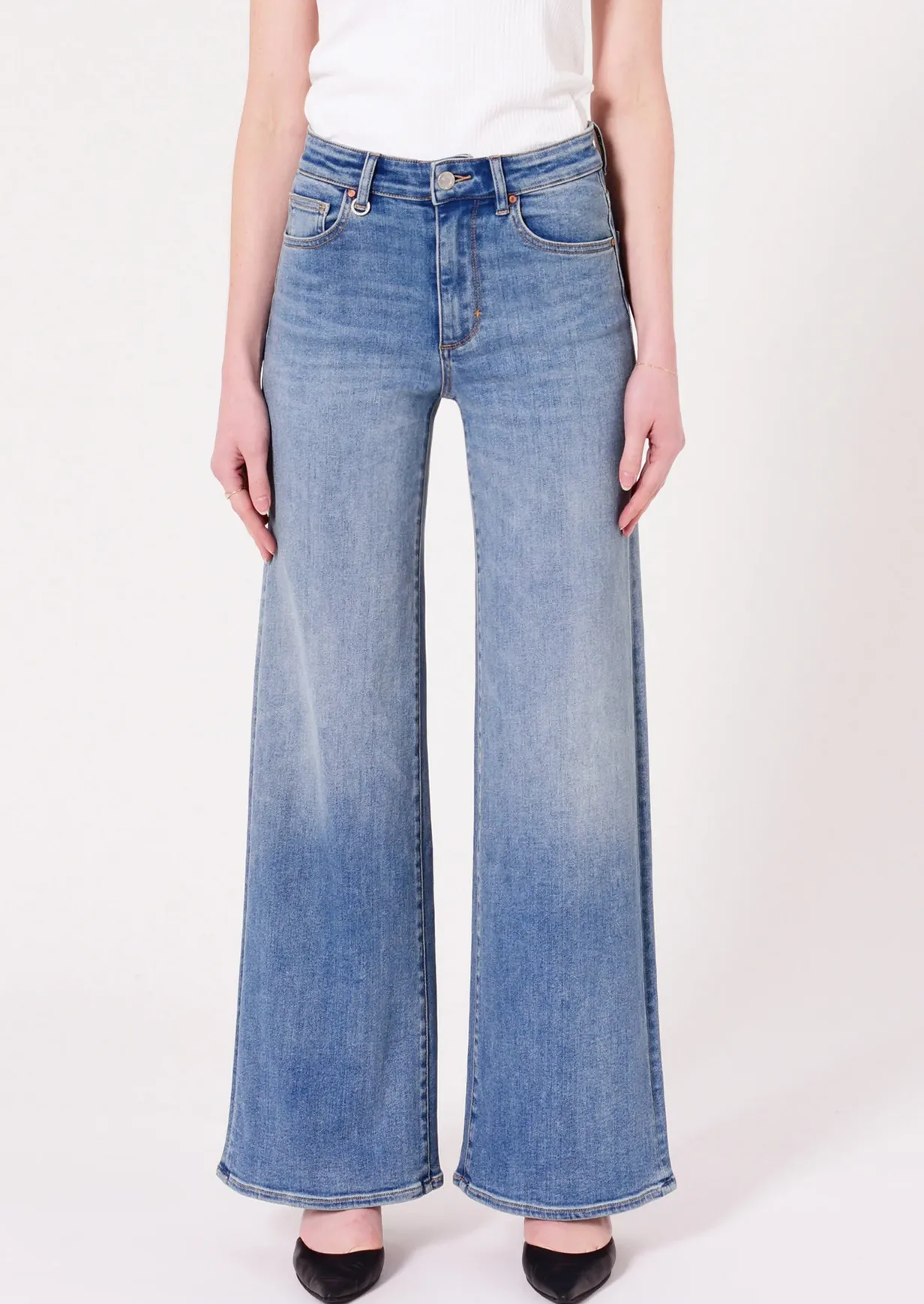 EVA WIDE ELECTRIC | LIGHT VINTAGE INDIGO